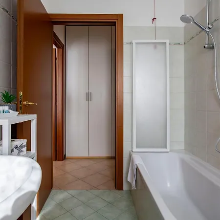Appartement - Lakeside Bliss