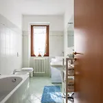Daire Getaway - Cozy Garden Near The Mandello del Lario