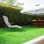 Daire Getaway - Cozy Garden Near The *