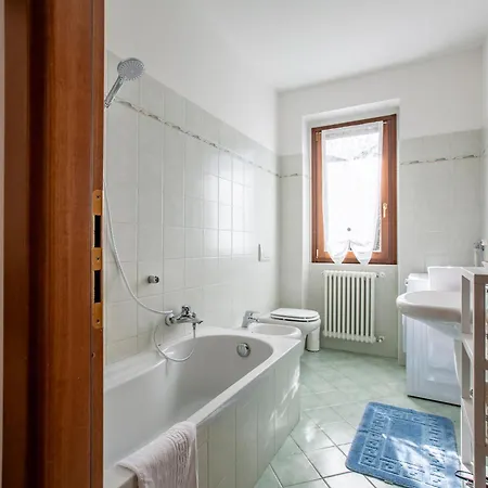 דירה Getaway - Central, Nearby - Parking & Private Garden *