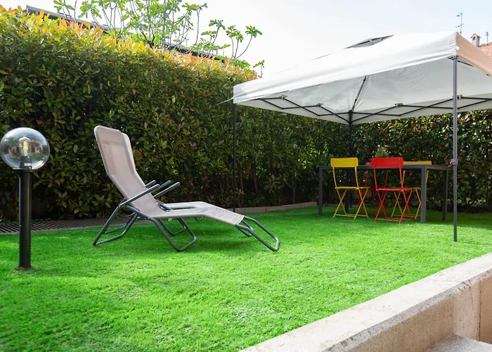 דירה Getaway - Cozy Garden Near The *